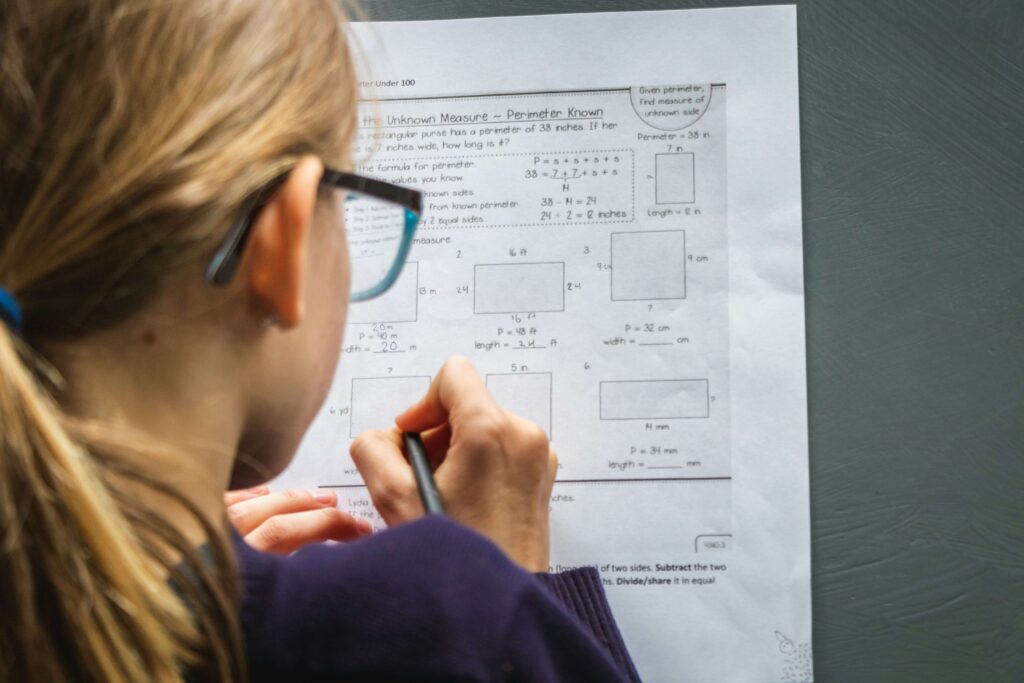 Dlaczego nie wykorzystujemy matematyki, której uczymy się w szkole?